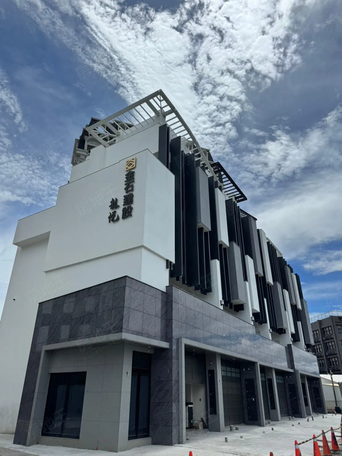 金石龍悅建案圖輯 16